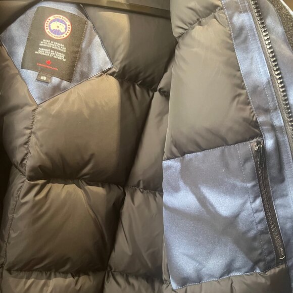 $1,950! AUTHENTIC Canada Goose Expedition Parka Fur Heritage - Blue Camo - M - Picture 8 of 11